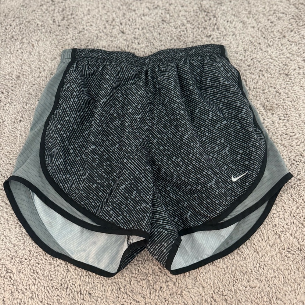 Nike Women's Athletic Shorts in Black and Gray